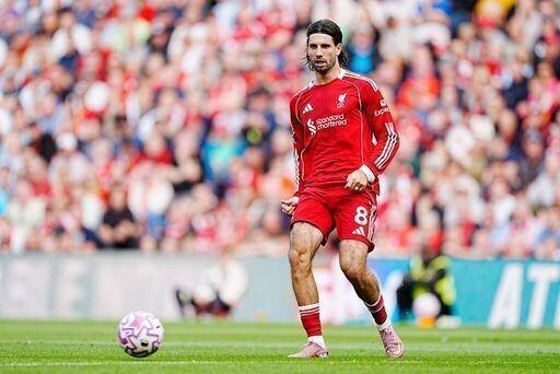 pg电子旗舰站-复刻C罗神仙球！索博斯洛伊超远任意球破门，利物浦37连杀创纪录