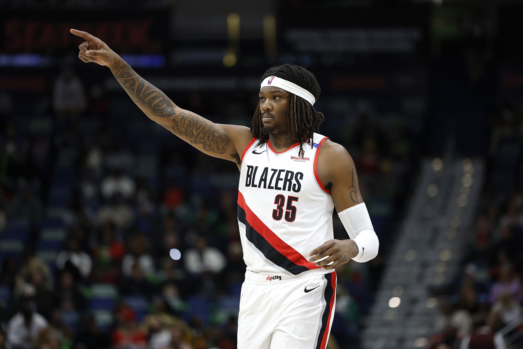 pg旗舰站官网-球队中锋储备不足，连年选秀补强折射罗威信任危机