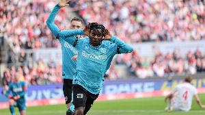 记者：弗林蓬渴望加盟利物浦，其解约金条款为3500万欧元