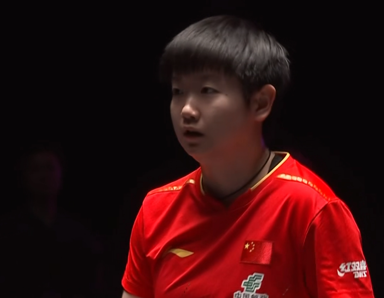 孙颖莎3-1斯佐科斯晋级八强！完美执行+正手爆冲压制，对手太难缠